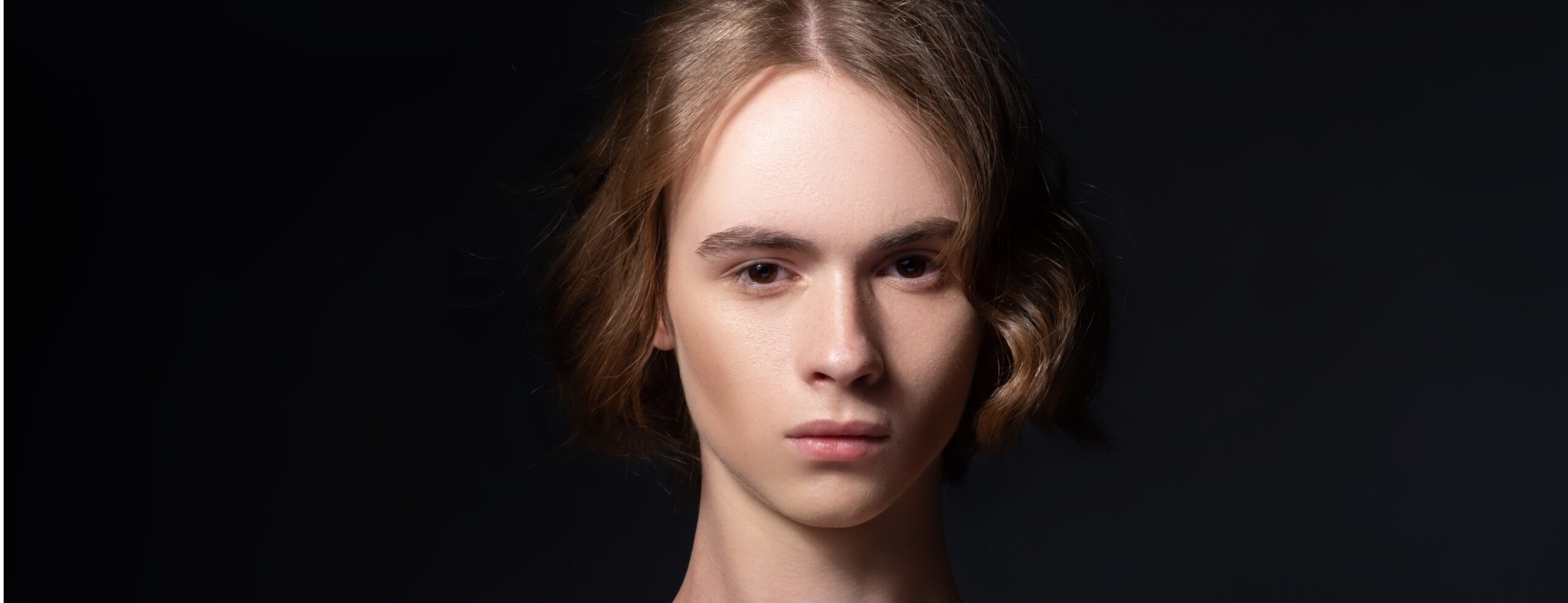 Chirurgie transgenre faciales à Paris avec le Dr Brault